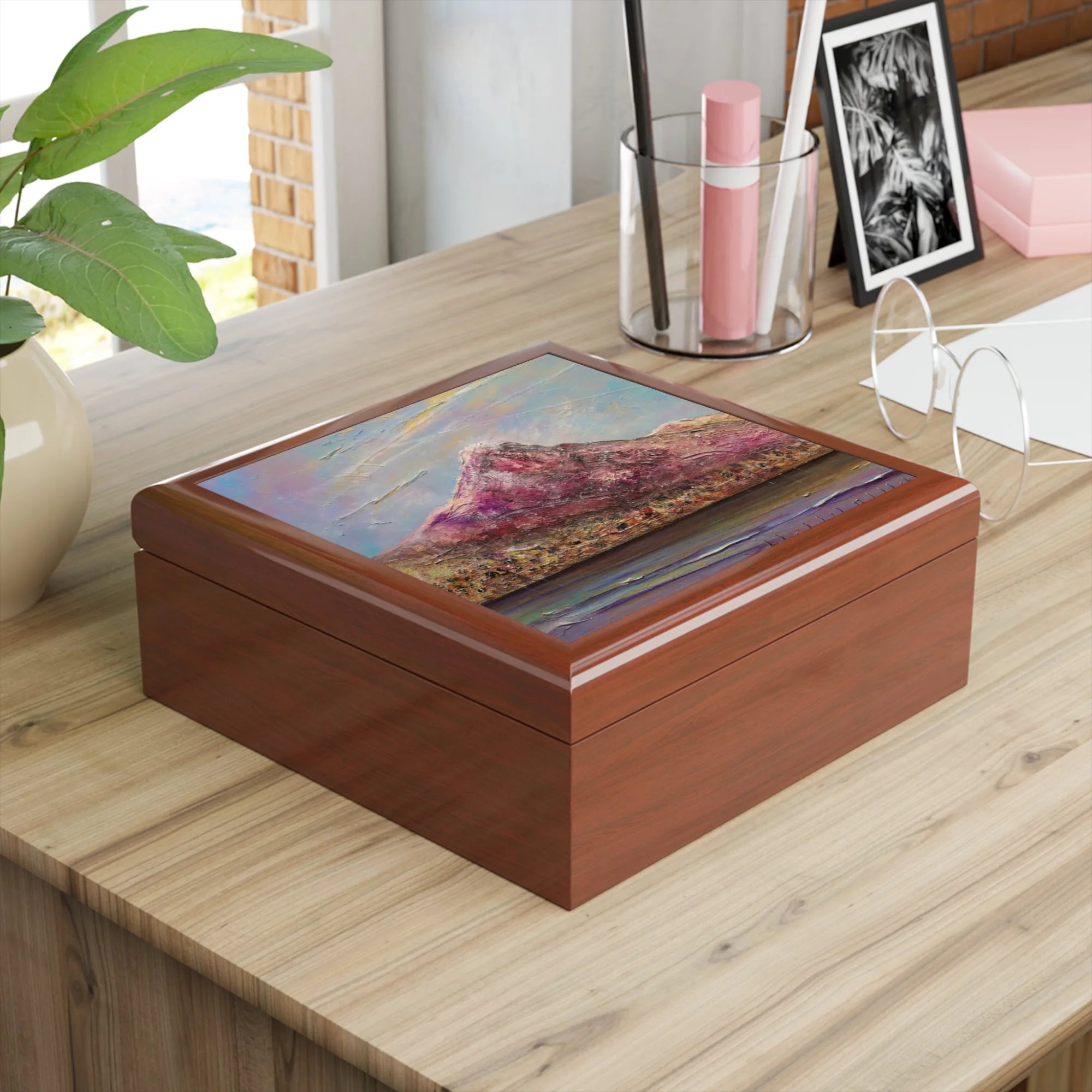 Ben Lomond | Art Jewellery Box | Scotland - Lochs & Mountains Gallery Worldwide Shipping Brown Wooden Keepsake Scottish and Paintings